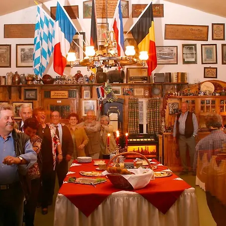 Auf Der Olk Mit Roepertsmuehle Veldenz